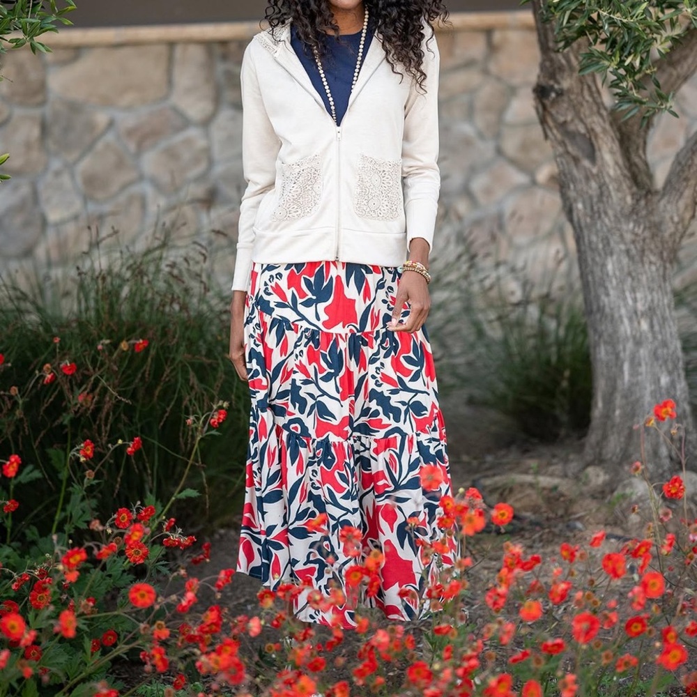 NWT Evy’s Tree Maxi Skirt Abstract Floral Size Small